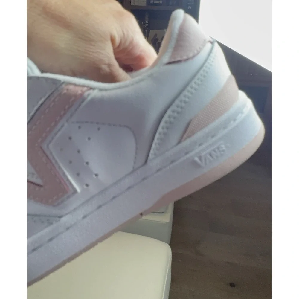 Vans Lowland 2.0 White/Sepia Rose Size 7.5W 6M EUC